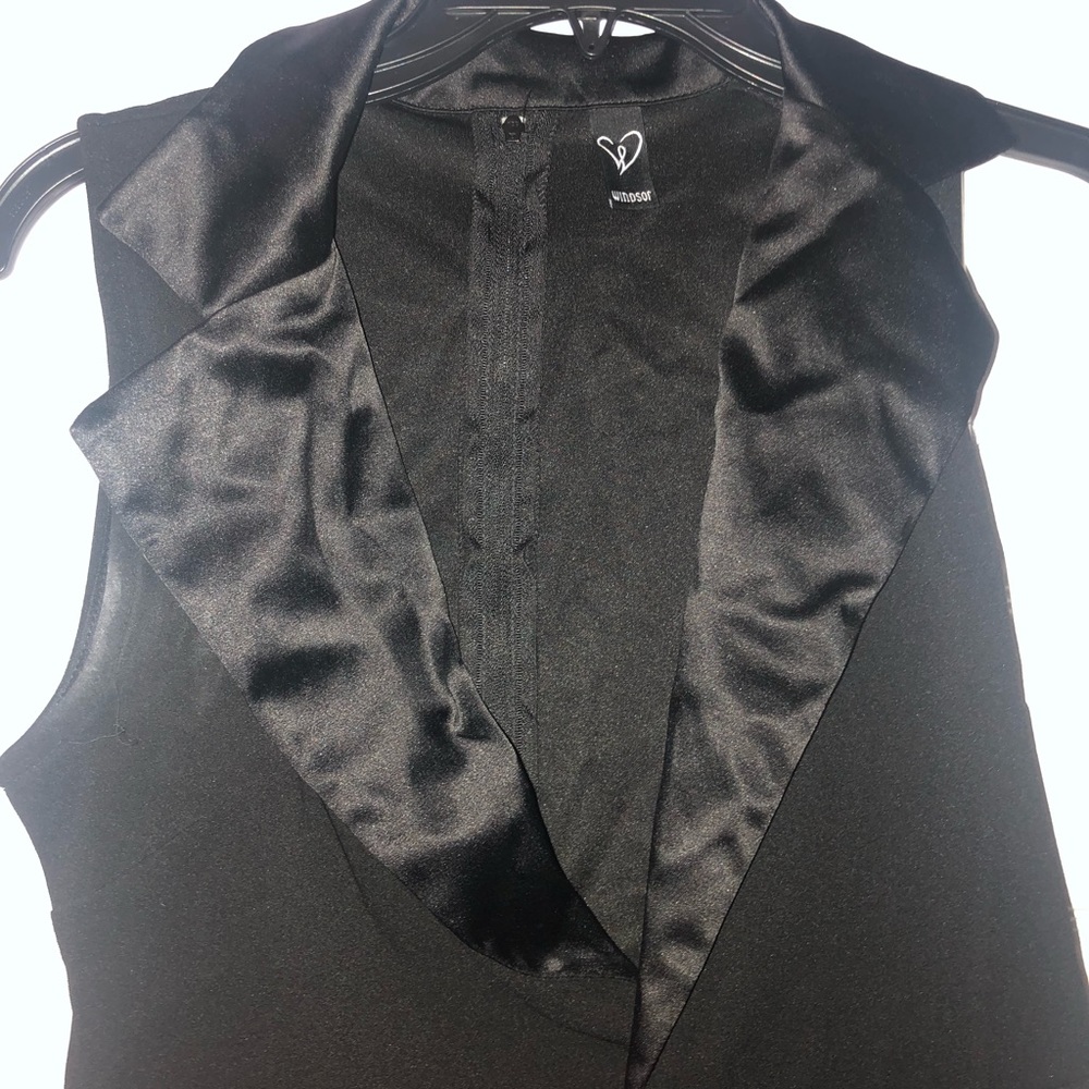 Romper - Picture 2 of 3
